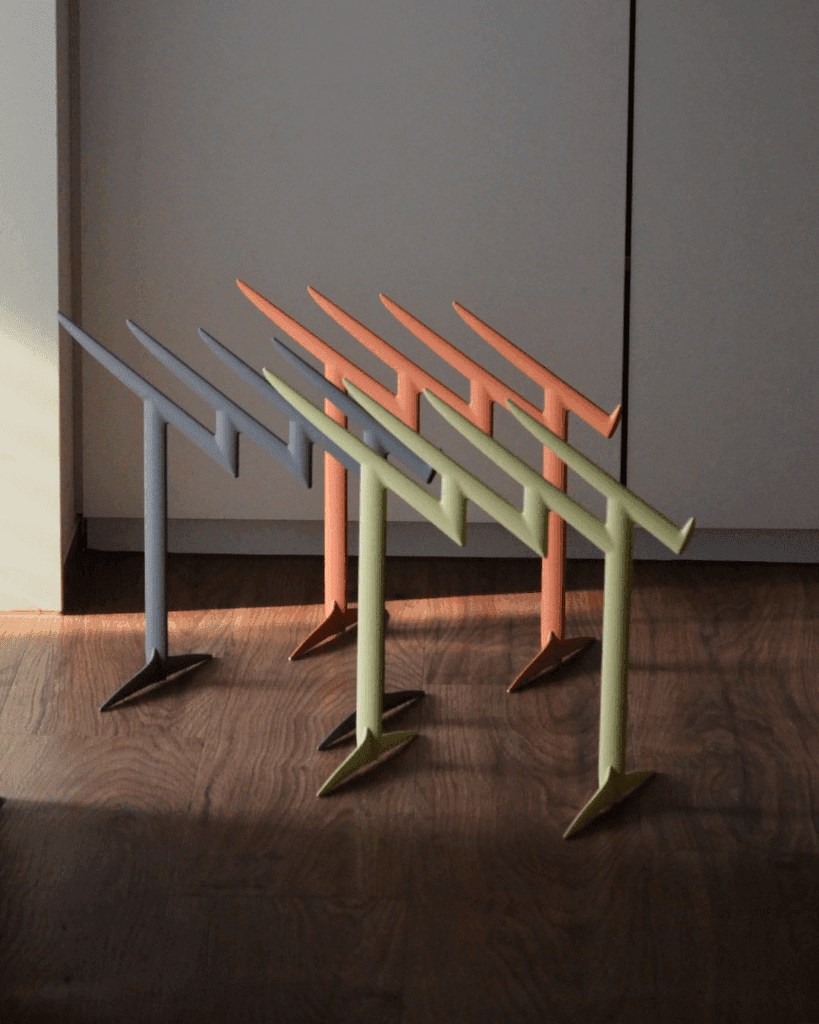 Claudia Evangelista Magazine Rack - Image 1 of 3