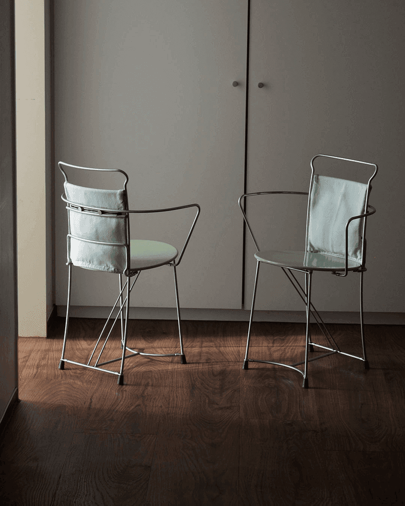 Eridiana chairs (4) - Image 1 of 6